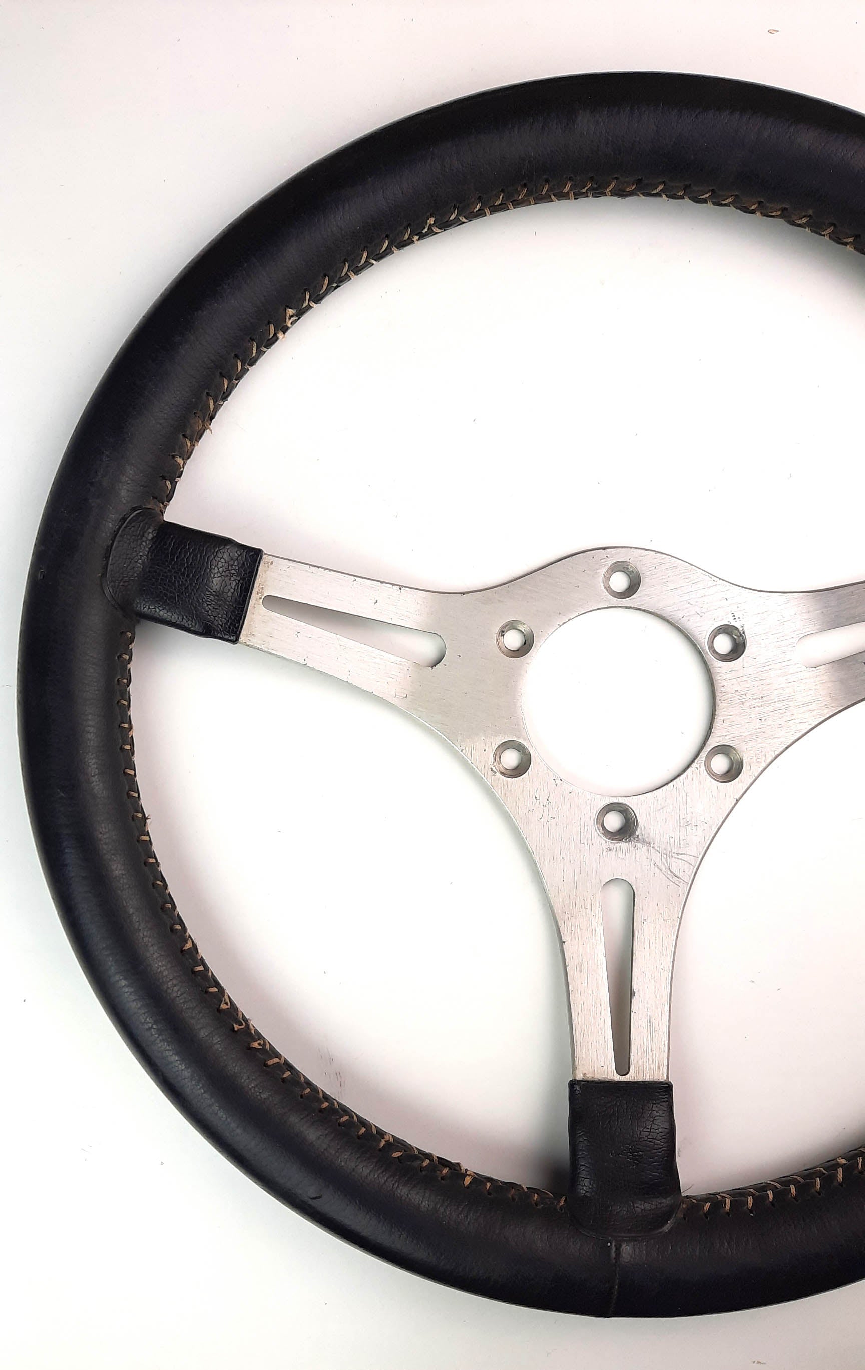 TARANTULA steering wheel - JDM Import - Mad Hero