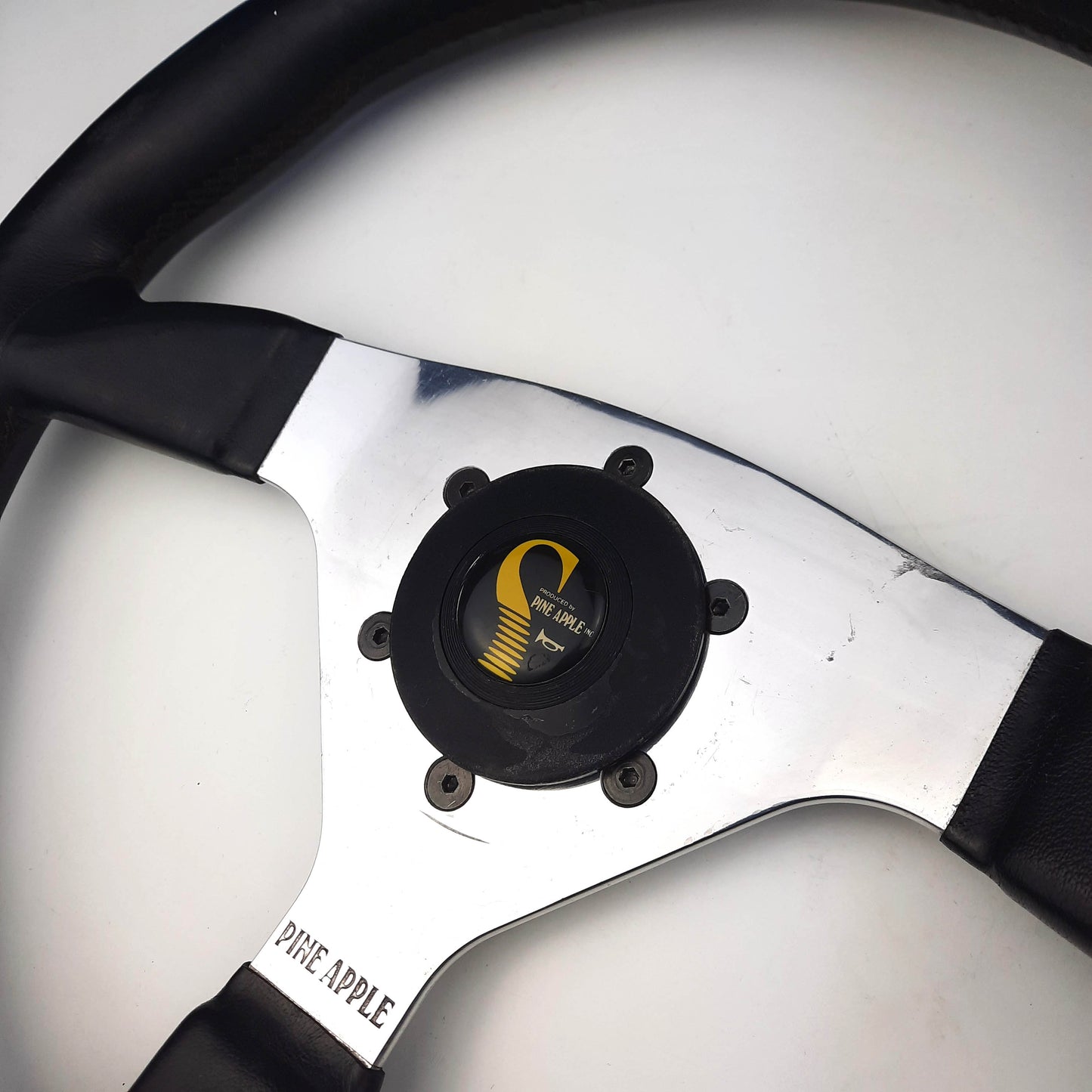 PINEAPPLE Steering Wheel - JDM Import