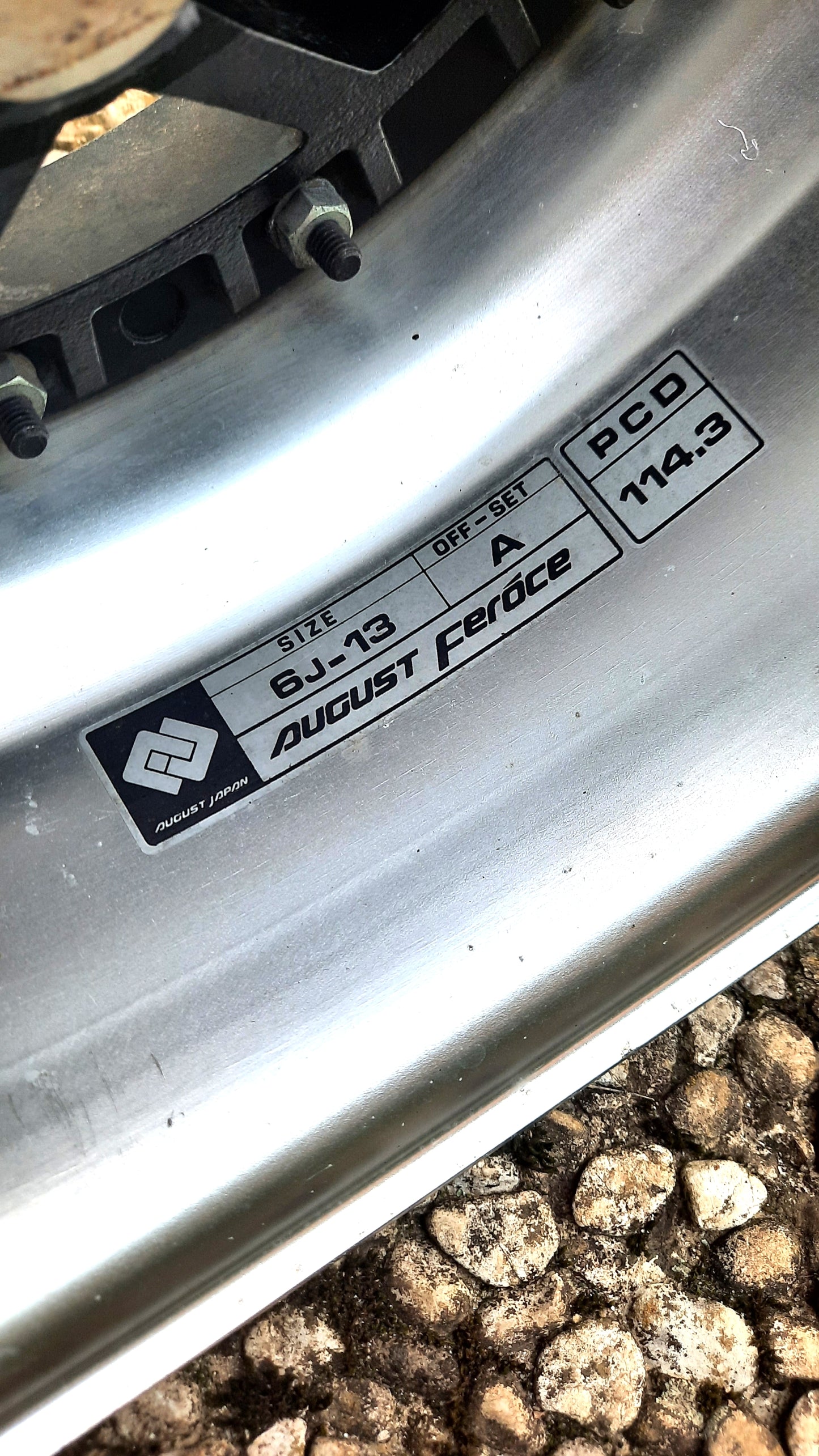 AUGUST FEROCE 13 inch Wheels - size sticker detail - JDM Import