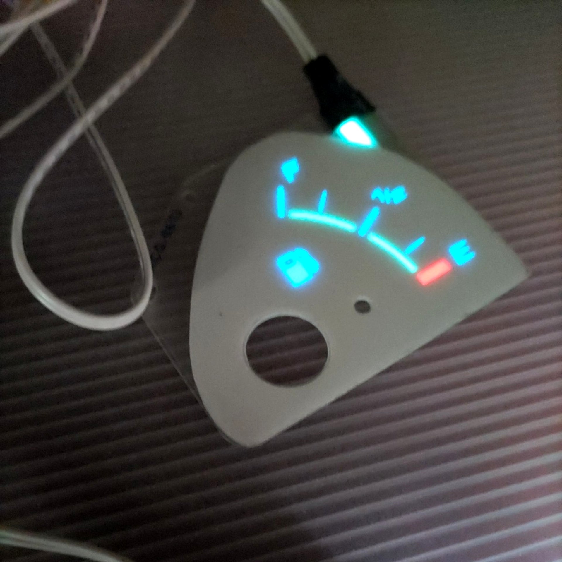 EL REV meter set for S13/200SX - photo of the fuel tank level - JDM Import