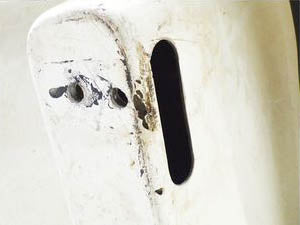 LES PLUS bucket seat - JDM Import - paint chip detail