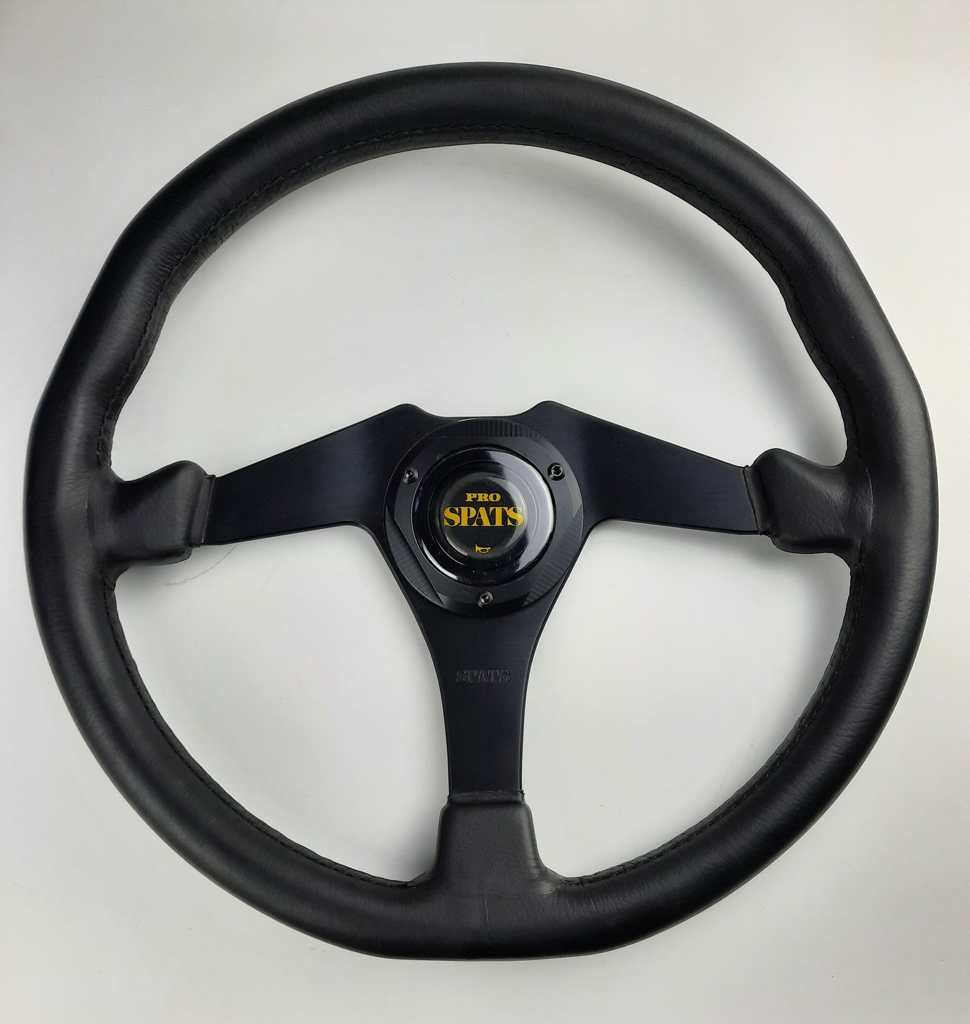 PRO SPATS Steering wheel - Photo of the complete steering wheel - JDM Import