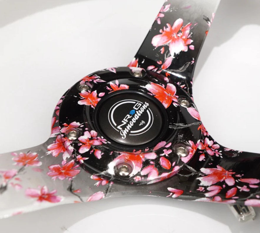 NRG steering wheel, sakura flowers color, detail of the spokes