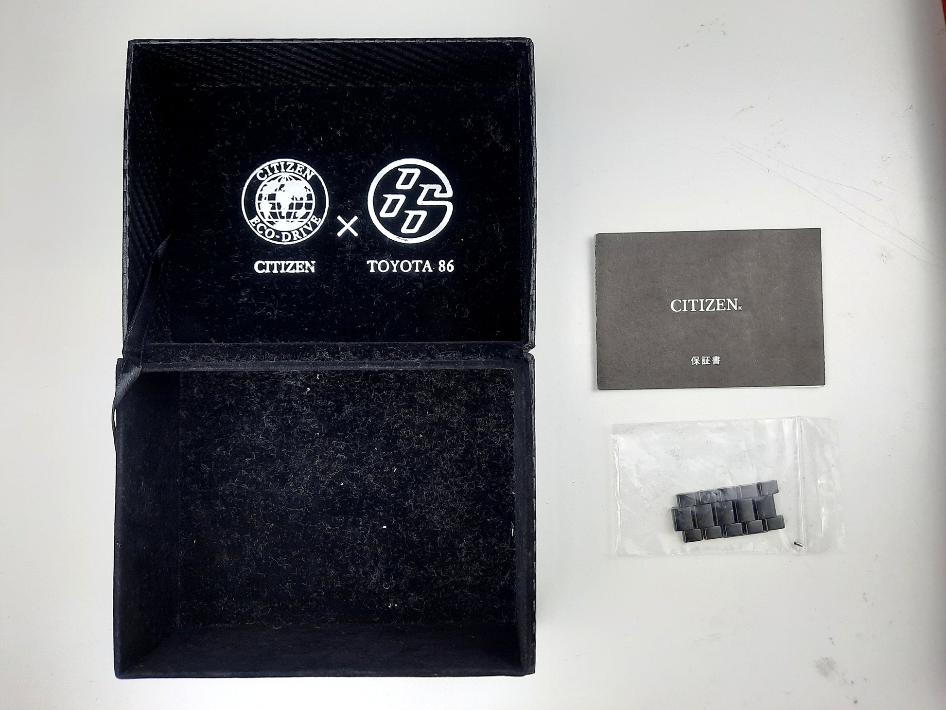 Original TOYOTA GT86 exclusive LIMITED EDITION cronograph! - Mad Hero