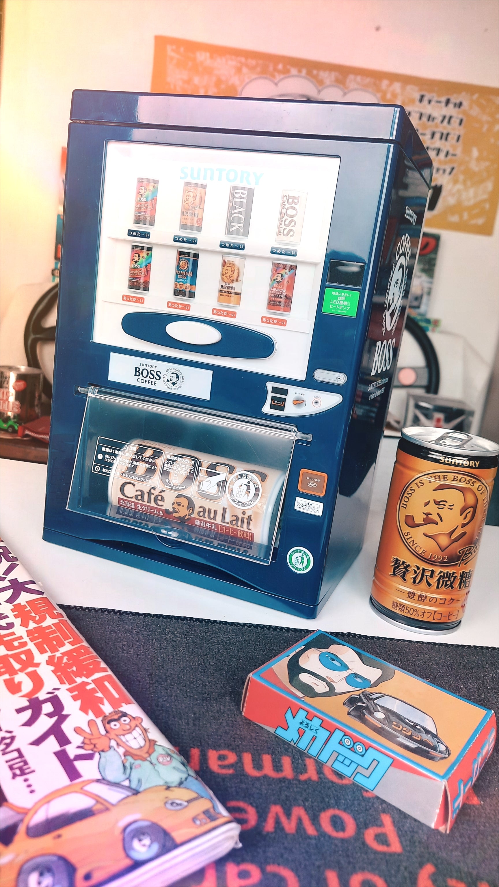 Original Coffee Boss Japanese vending machine (It really works!) - Mad Hero