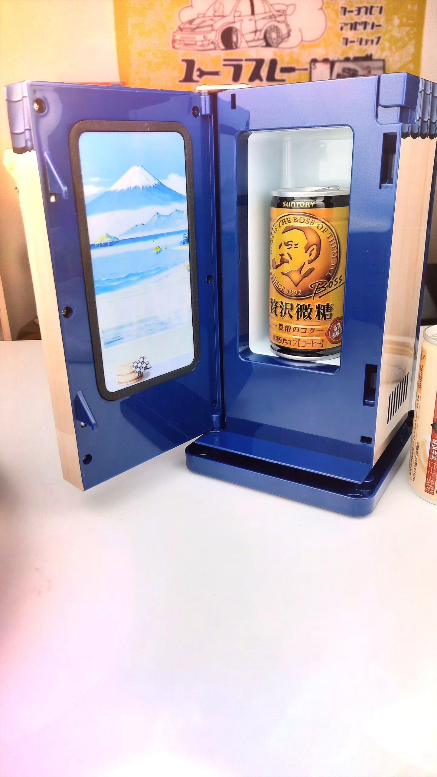 Original Coffee Boss mini fridge Onsen edition (It really works!) - Mad Hero