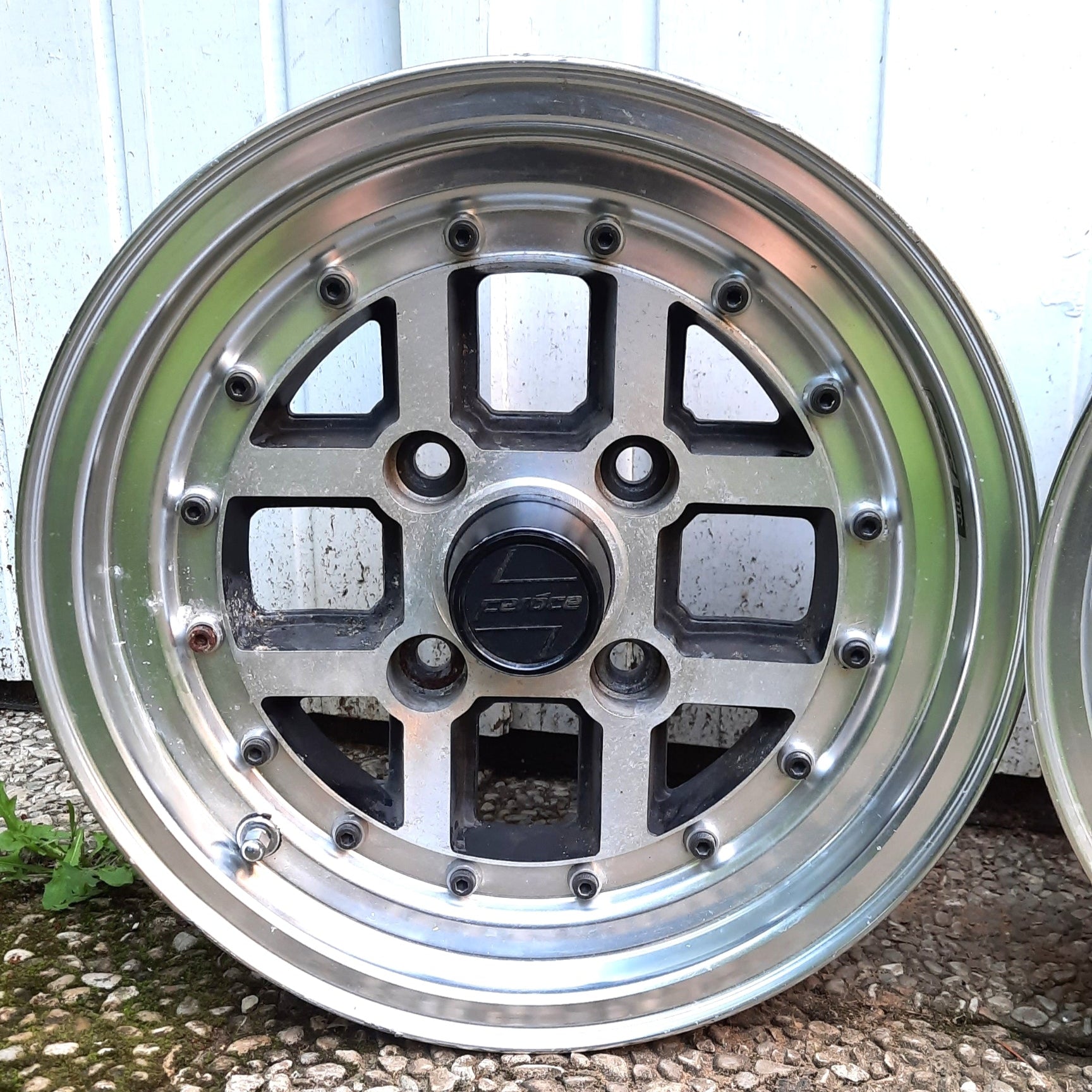 AUGUST FEROCE 13 inch Wheels - wheel left detail - JDM Import