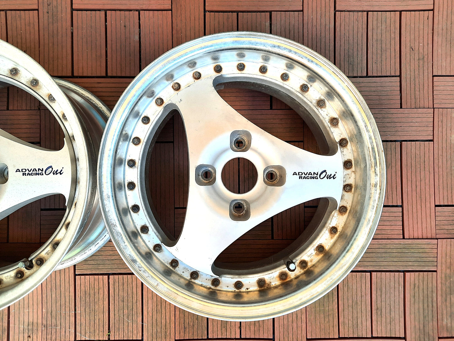 Advan ONI 16 inch wheels PAIR - JDM Import -  wheel detail 2