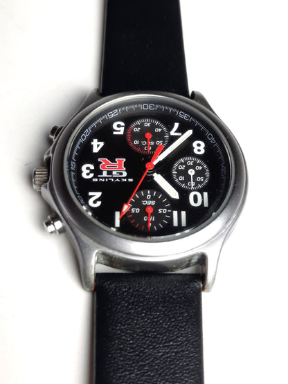 Original NISSAN SKYLINE GTR watch - detail of the case