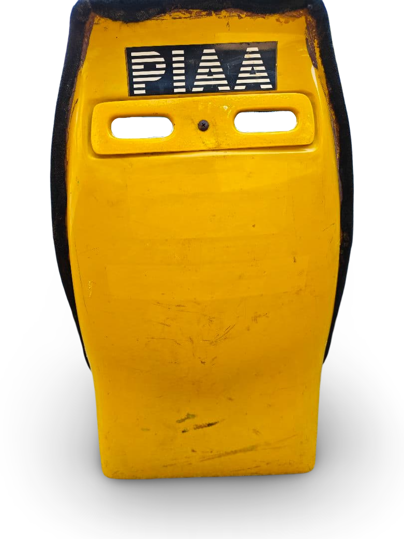 QUATTRO SPORT YELLOW BUCKET SEAT - back side with original old PIAA sticker