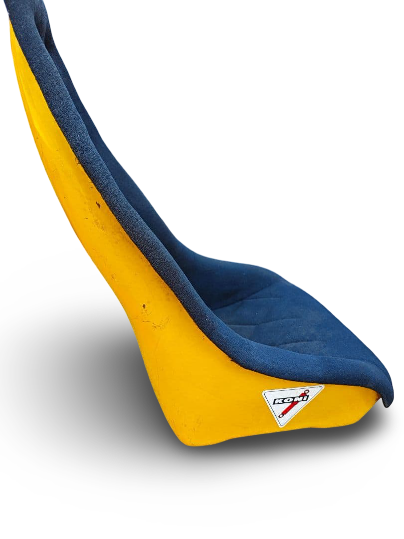 QUATTRO SPORT YELLOW BUCKET SEAT - right side with Koni old sticker