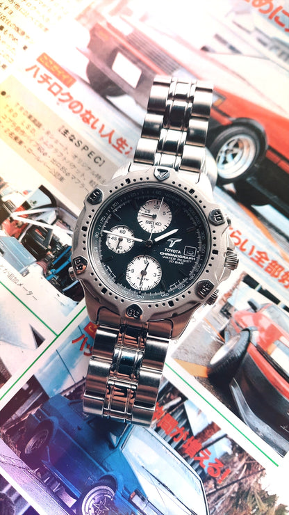 TOYOTA FORMULA 1 SEIKO CHRONOGRAPH WATCH - Front view - JDM IMPORT