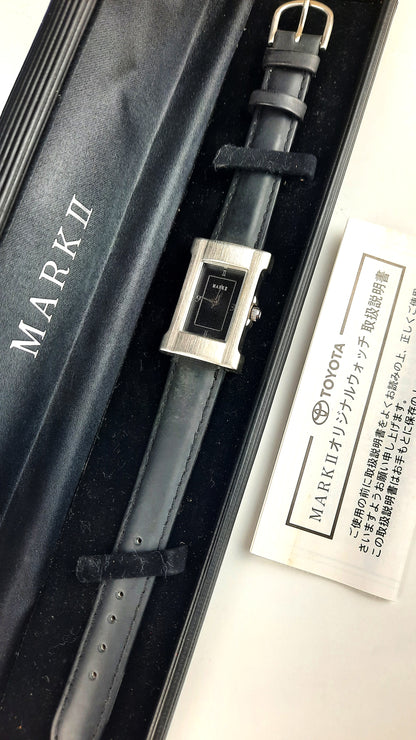 Toyota Mark II original watch - JDM Import - Box detail and instructions
