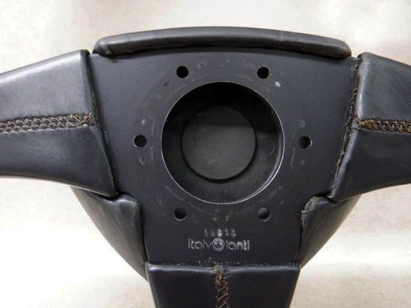 Rare TRUST steering wheel - Mad Hero
